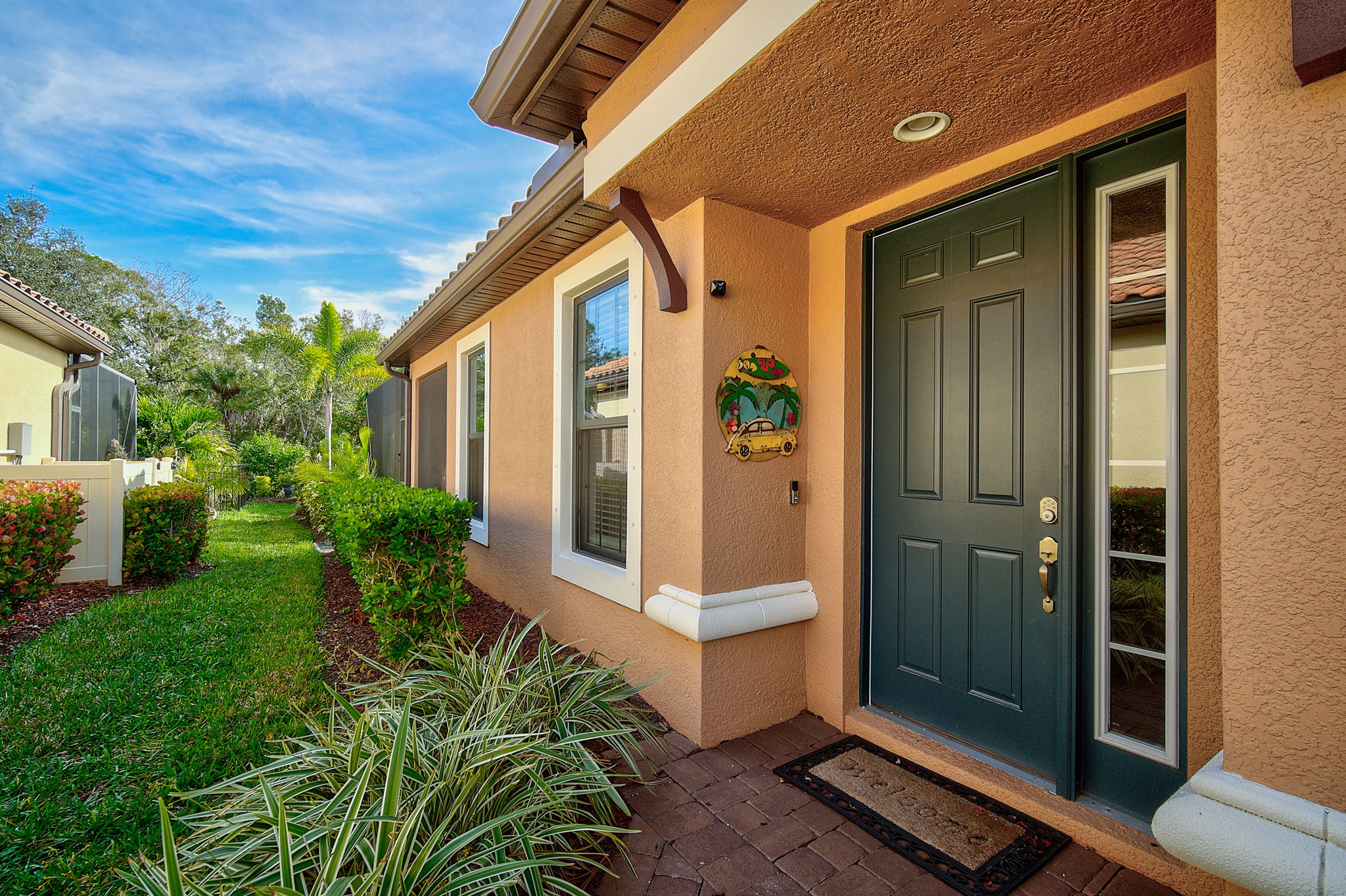 5792 Semolino St-6