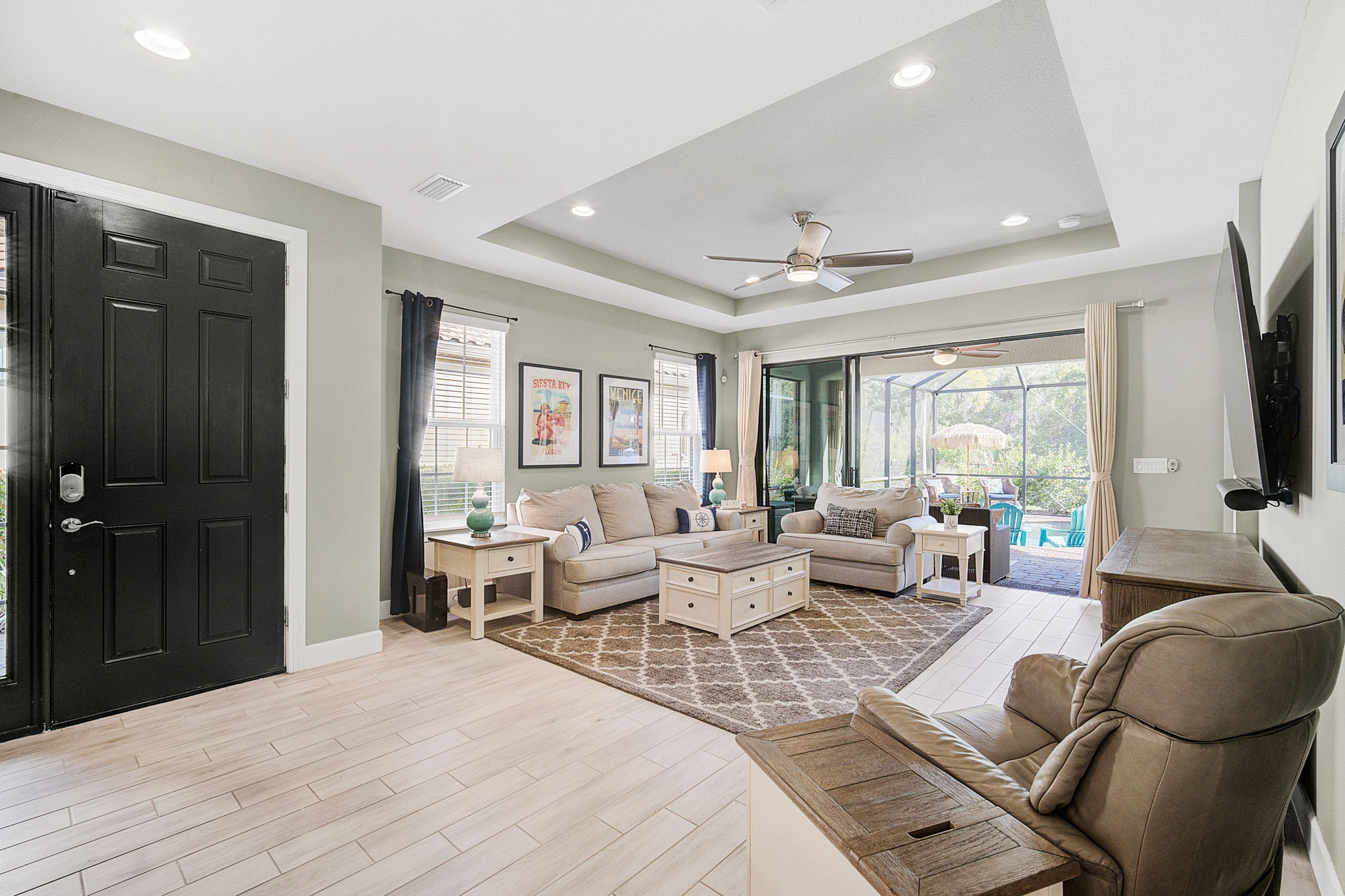 5792 Semolino St-16