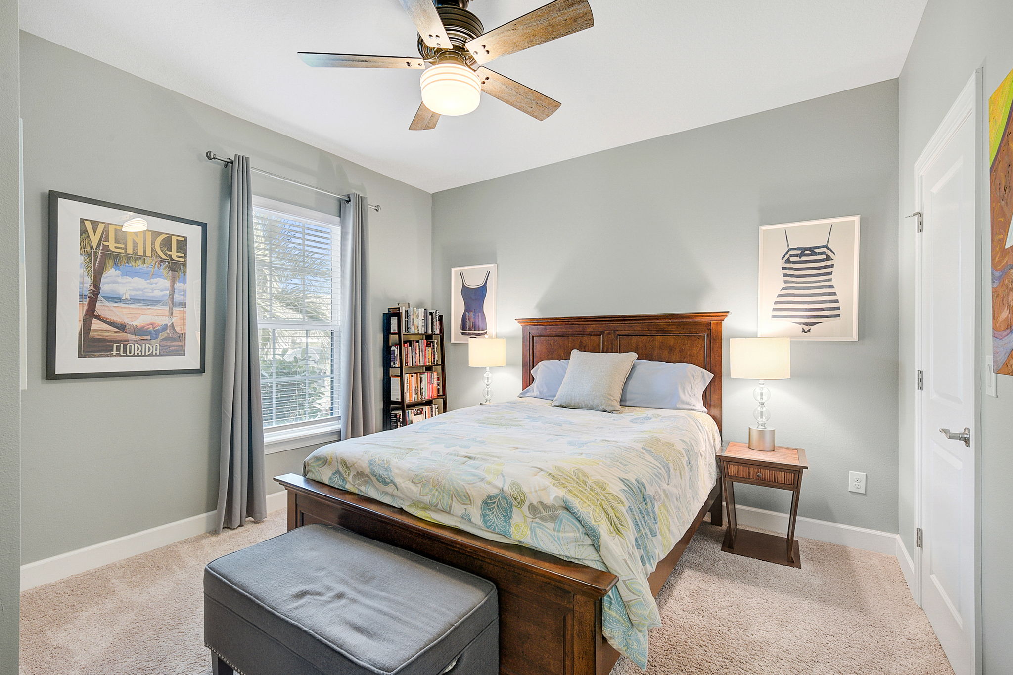 5792 Semolino St-31