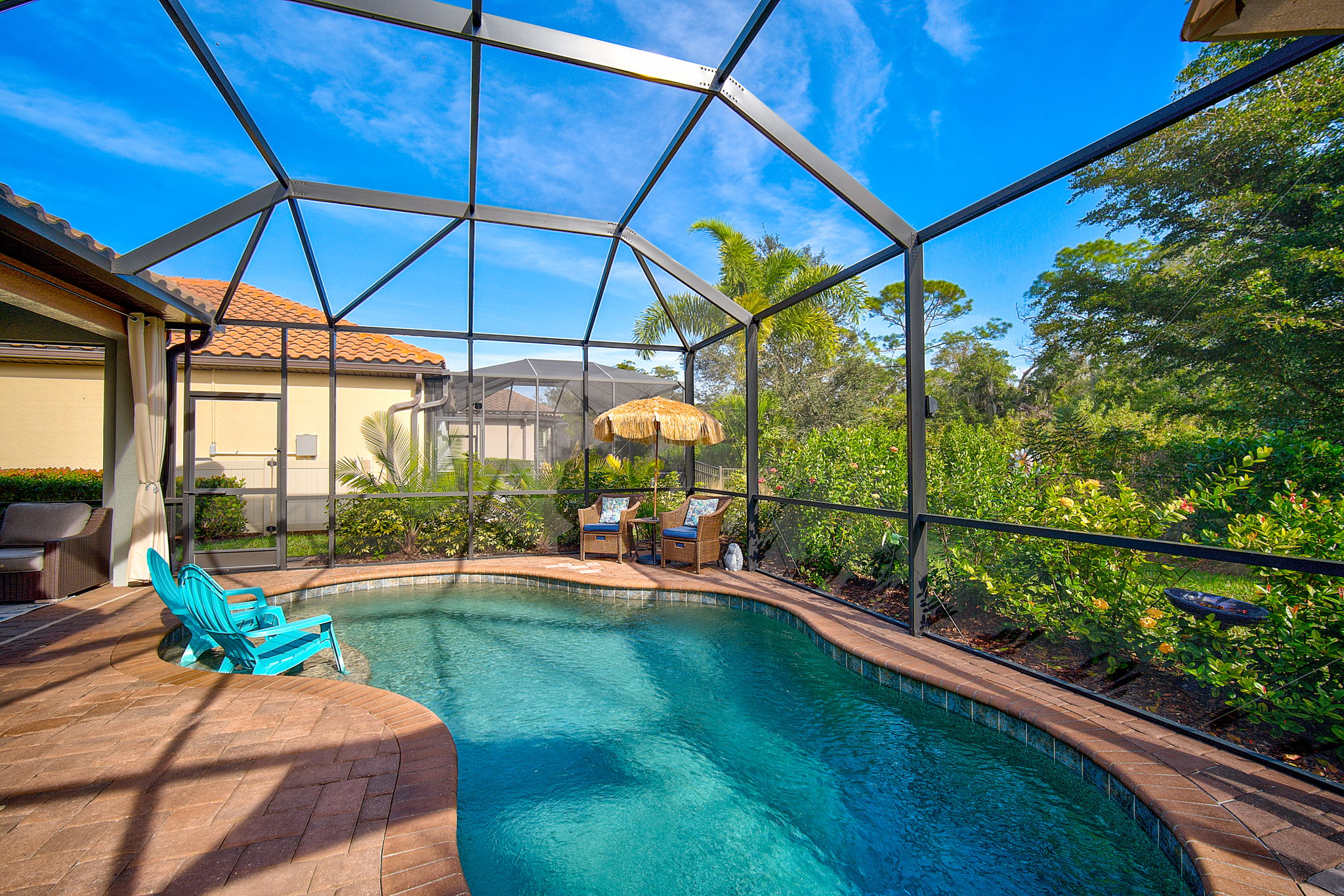 5792 Semolino St-37