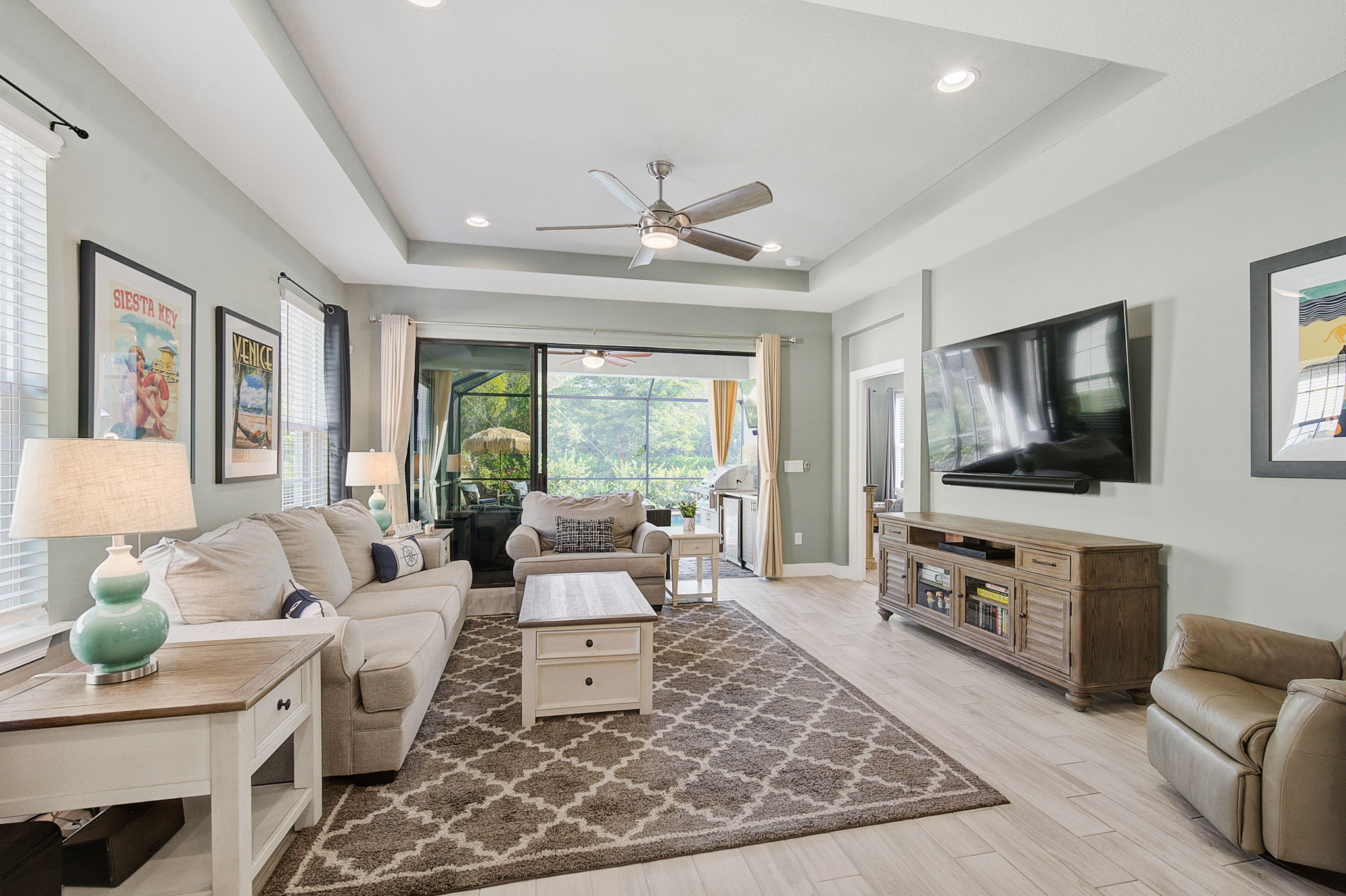 5792 Semolino St-18