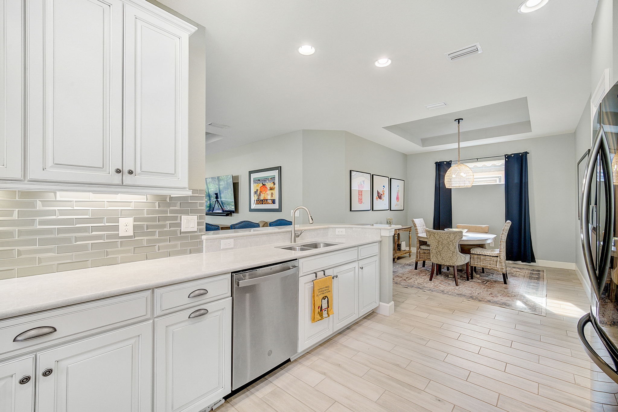 5792 Semolino St-12