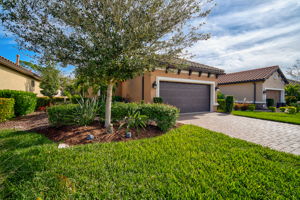5792 Semolino St-4