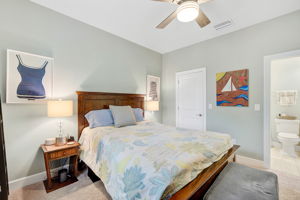 5792 Semolino St-32