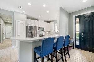 5792 Semolino St-8
