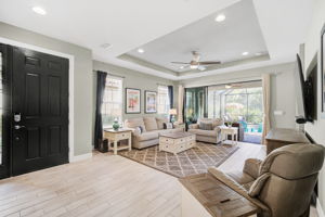 5792 Semolino St-16