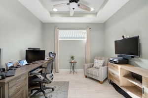 5792 Semolino St-28