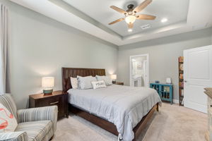 5792 Semolino St-24