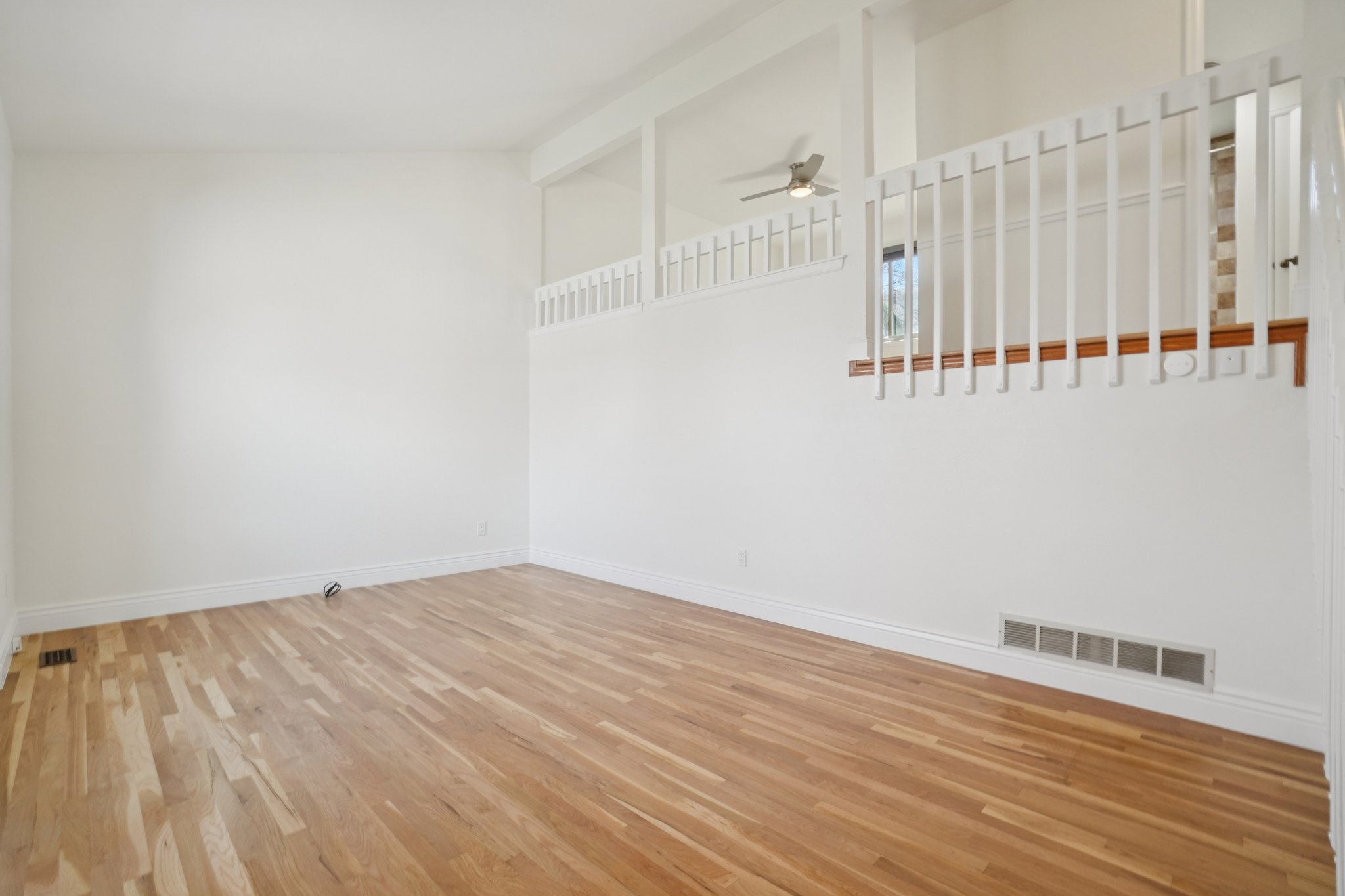 W 75th Pl-S1003-006.jpg