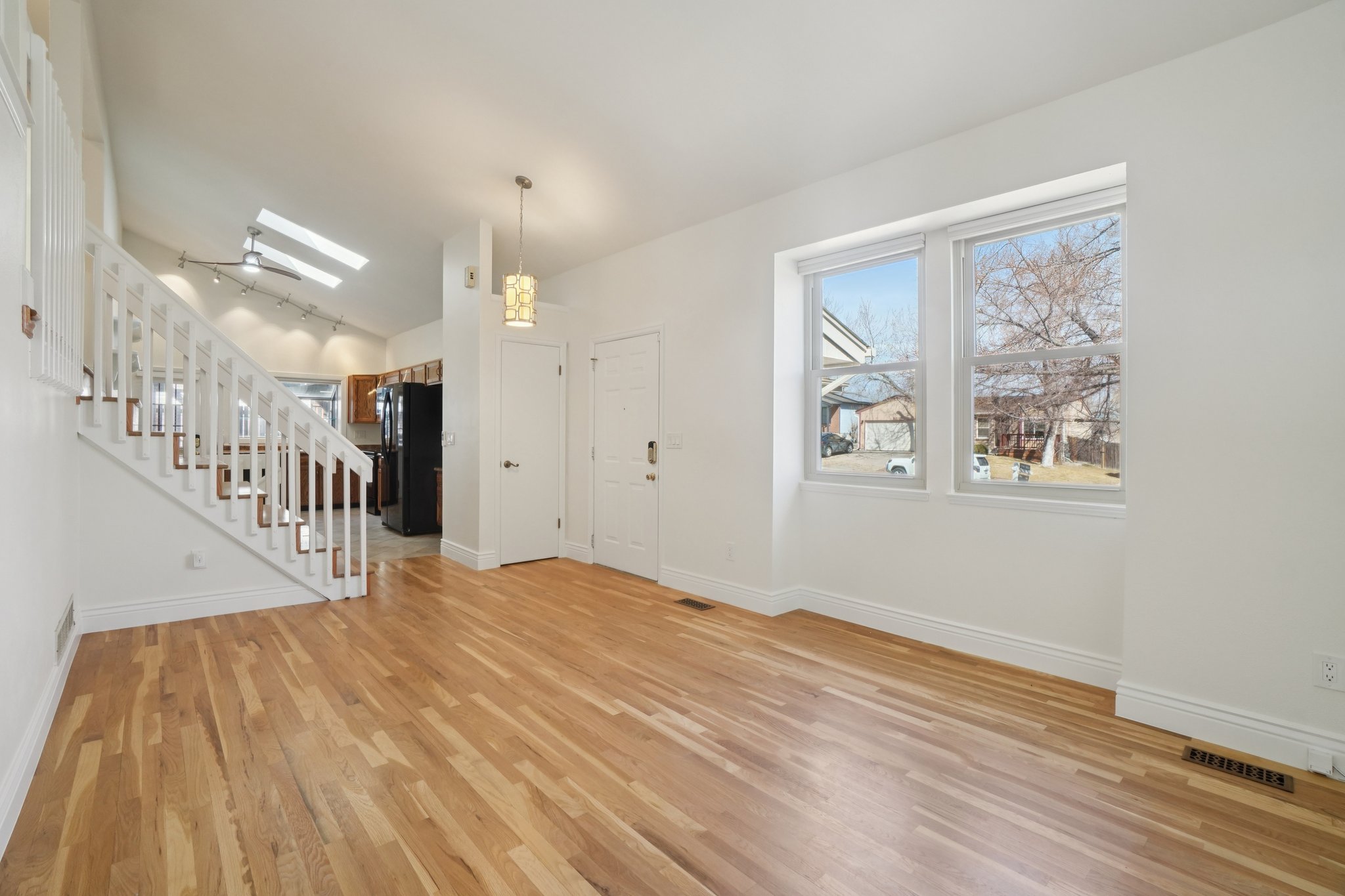 W 75th Pl-S1003-007.jpg