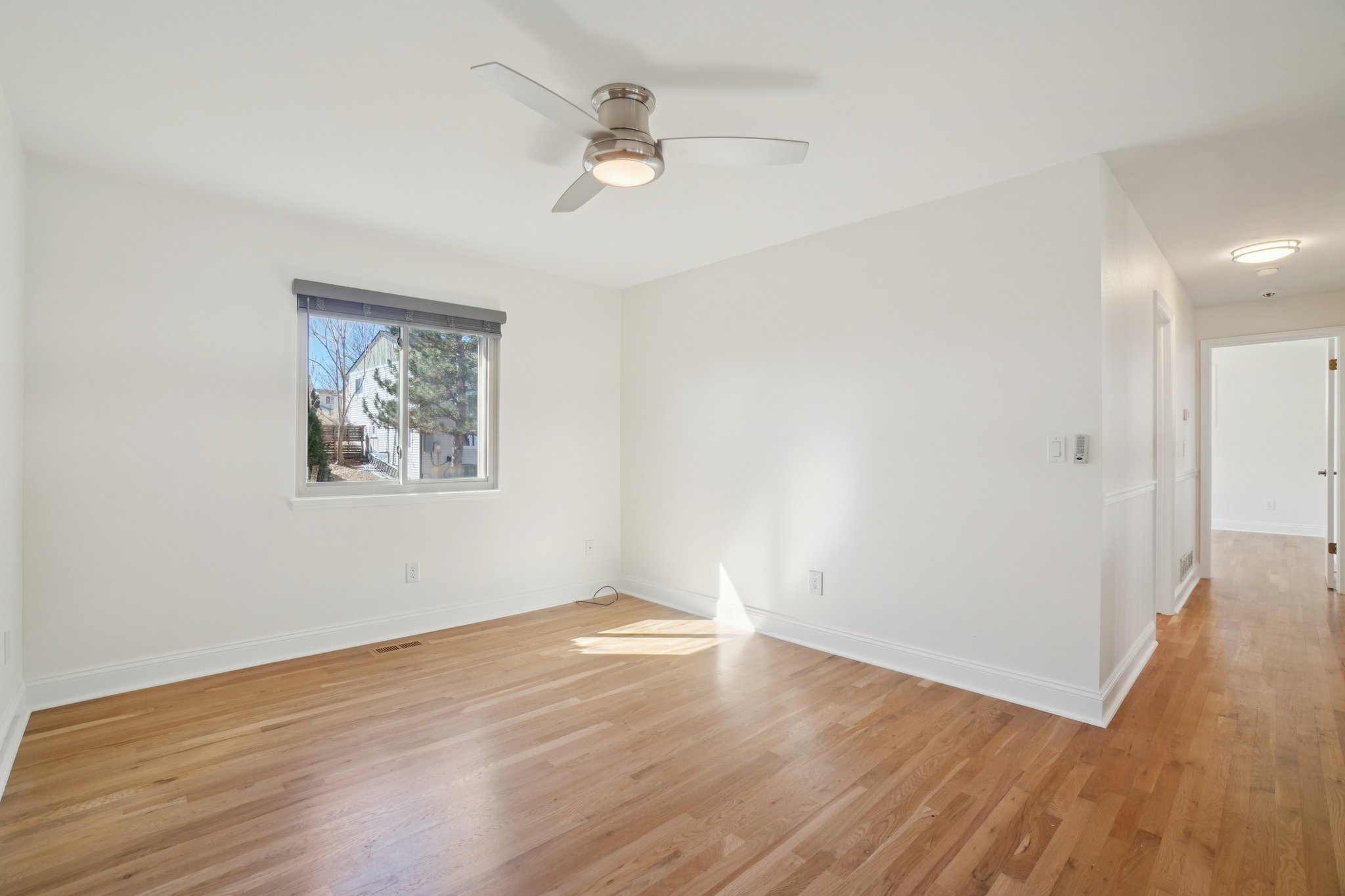 W 75th Pl-S1003-016.jpg