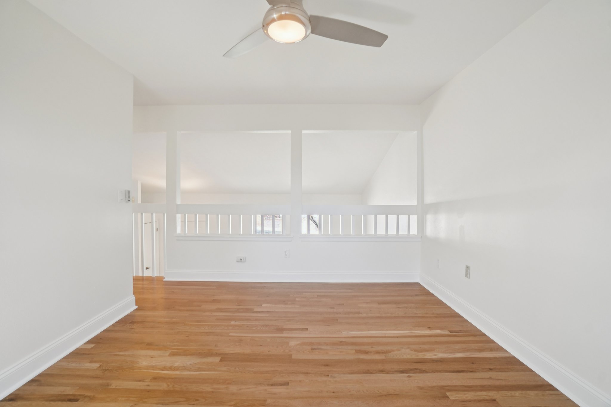 W 75th Pl-S1003-017.jpg