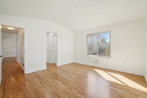 W 75th Pl-S1003-013.jpg