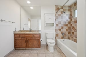 W 75th Pl-S1003-015.jpg