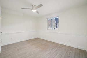 W 75th Pl-S1003-018.jpg