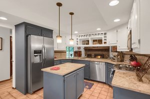 5795 Lametti Ln, Shoreview, MN 55126, USA Photo 6