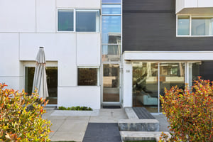 6th St-003.jpg