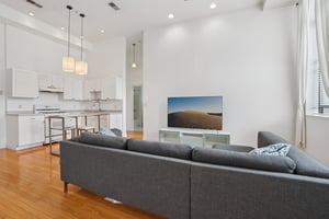 Almont St 3-S1609-005.jpg