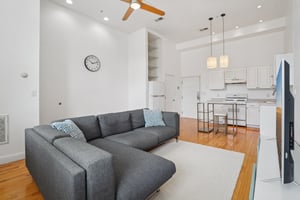 Almont St 3-S1609-006.jpg