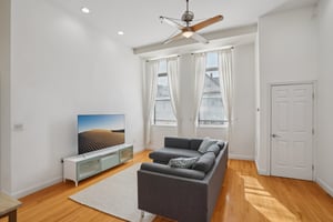Almont St 3-S1609-007.jpg