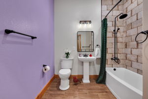  Photo 31