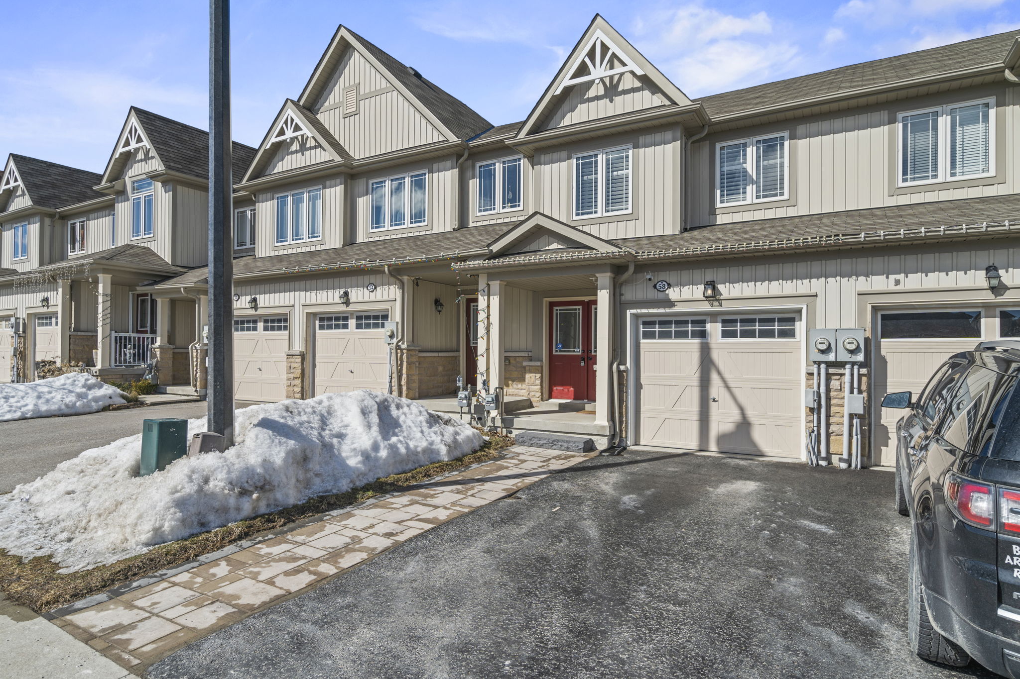 58 Autumn Harvest Rd Bowmanville, ON L1C 0J5