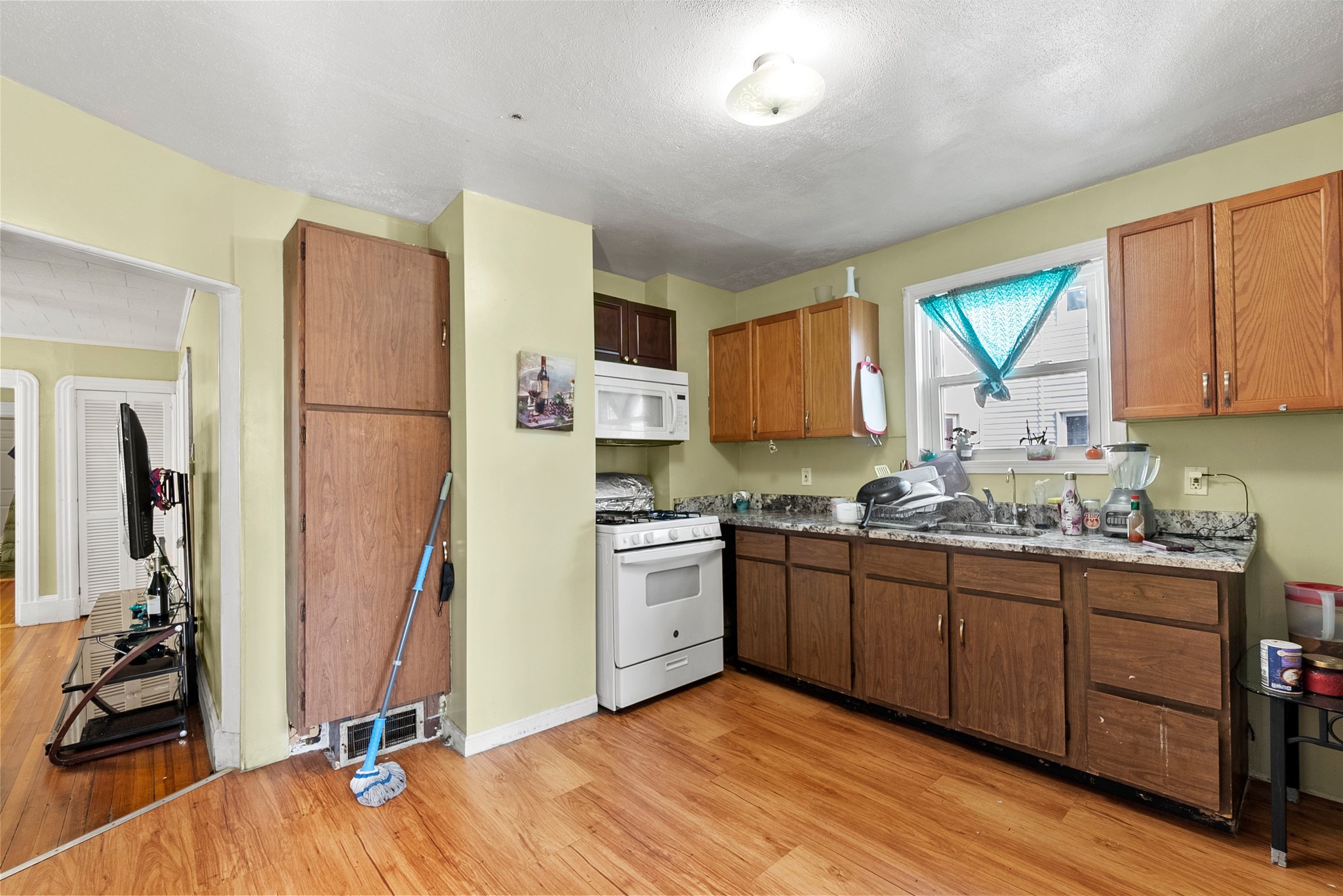 58 Blossom St, Chelsea, MA 02150, USA Photo 26