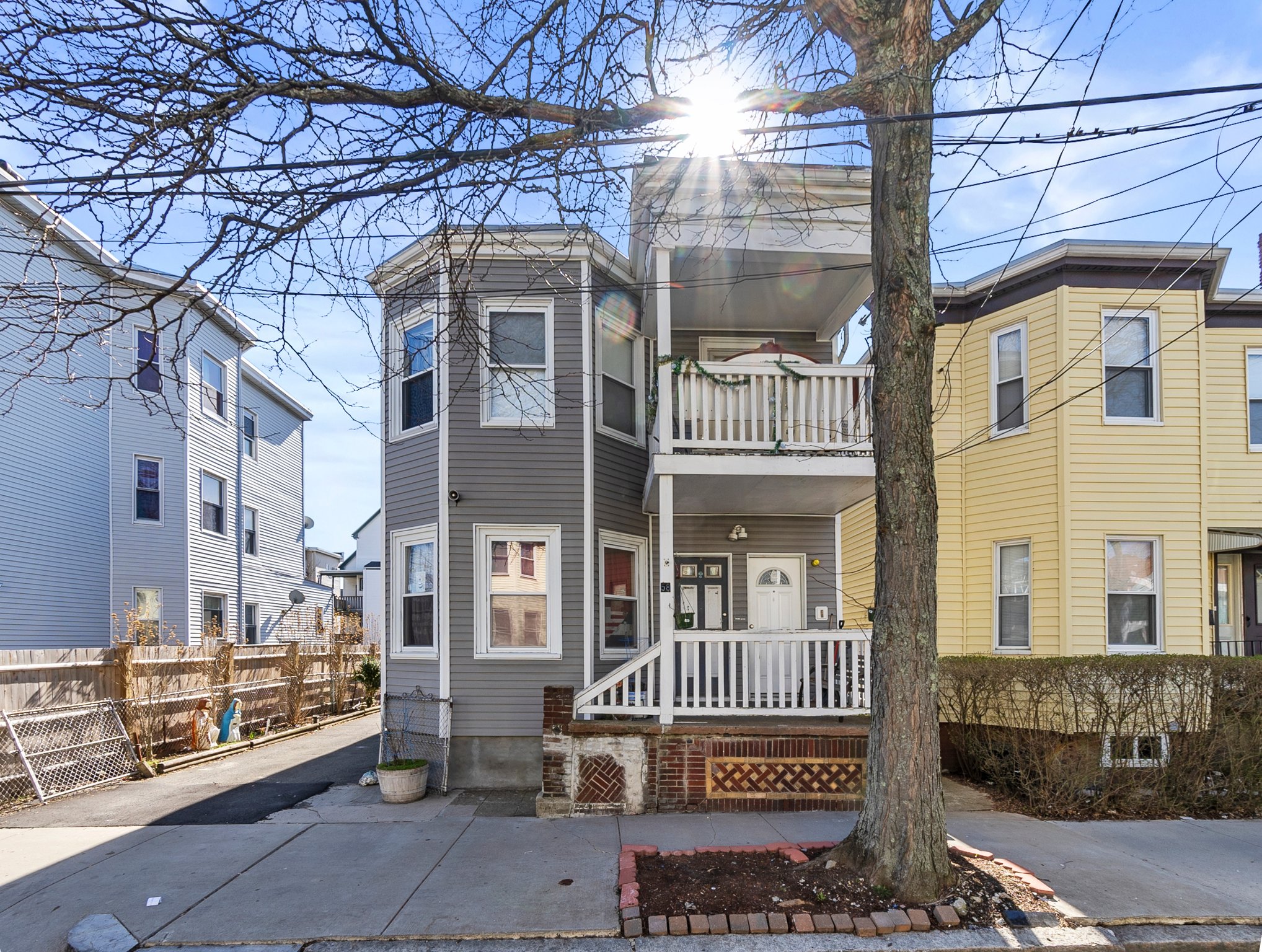 58 Blossom St, Chelsea, MA 02150, USA Photo 2