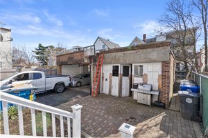 58 Blossom St, Chelsea, MA 02150, USA Photo 34