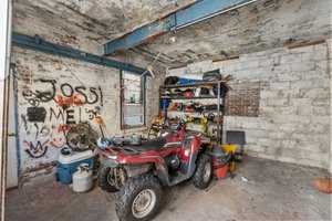 58 Blossom St, Chelsea, MA 02150, USA Photo 36