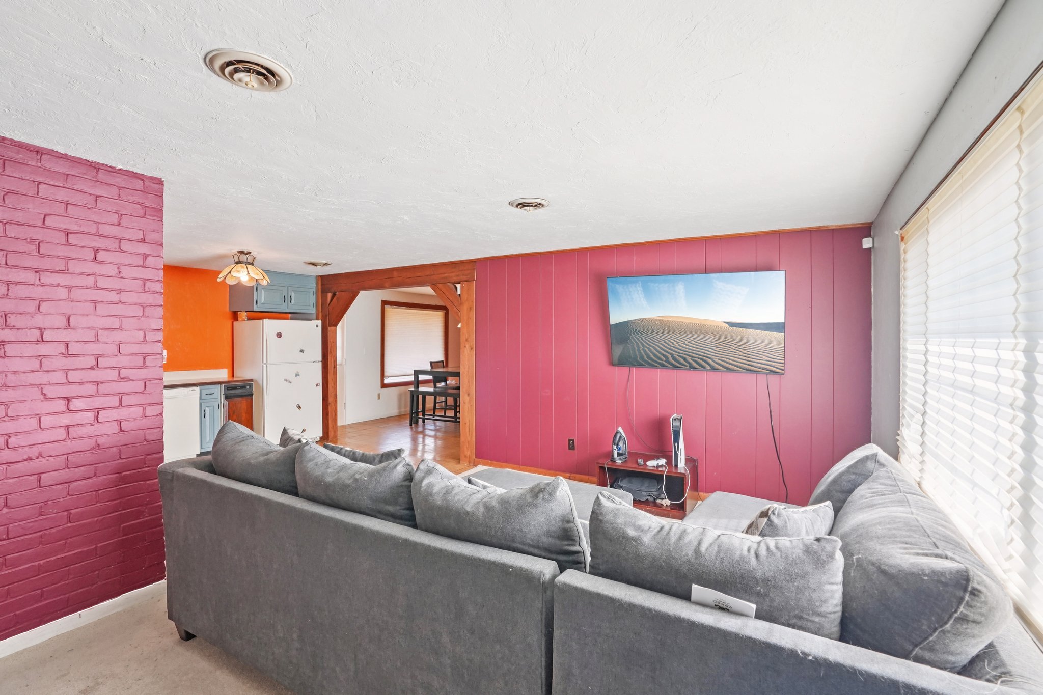 Budd Ave-S1203-007.jpg