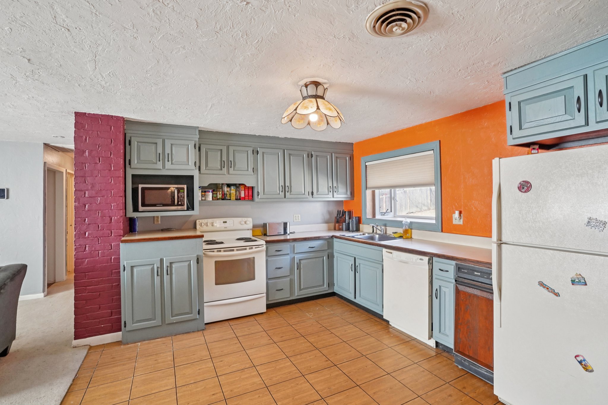 Budd Ave-S1203-011.jpg