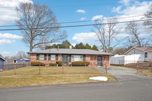 Budd Ave-S1203-001.jpg