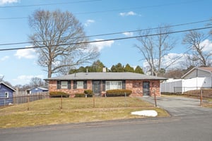 Budd Ave-S1203-003.jpg