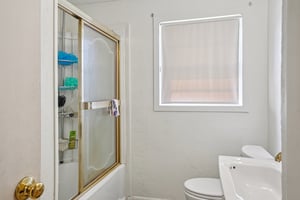 Budd Ave-S1203-013.jpg