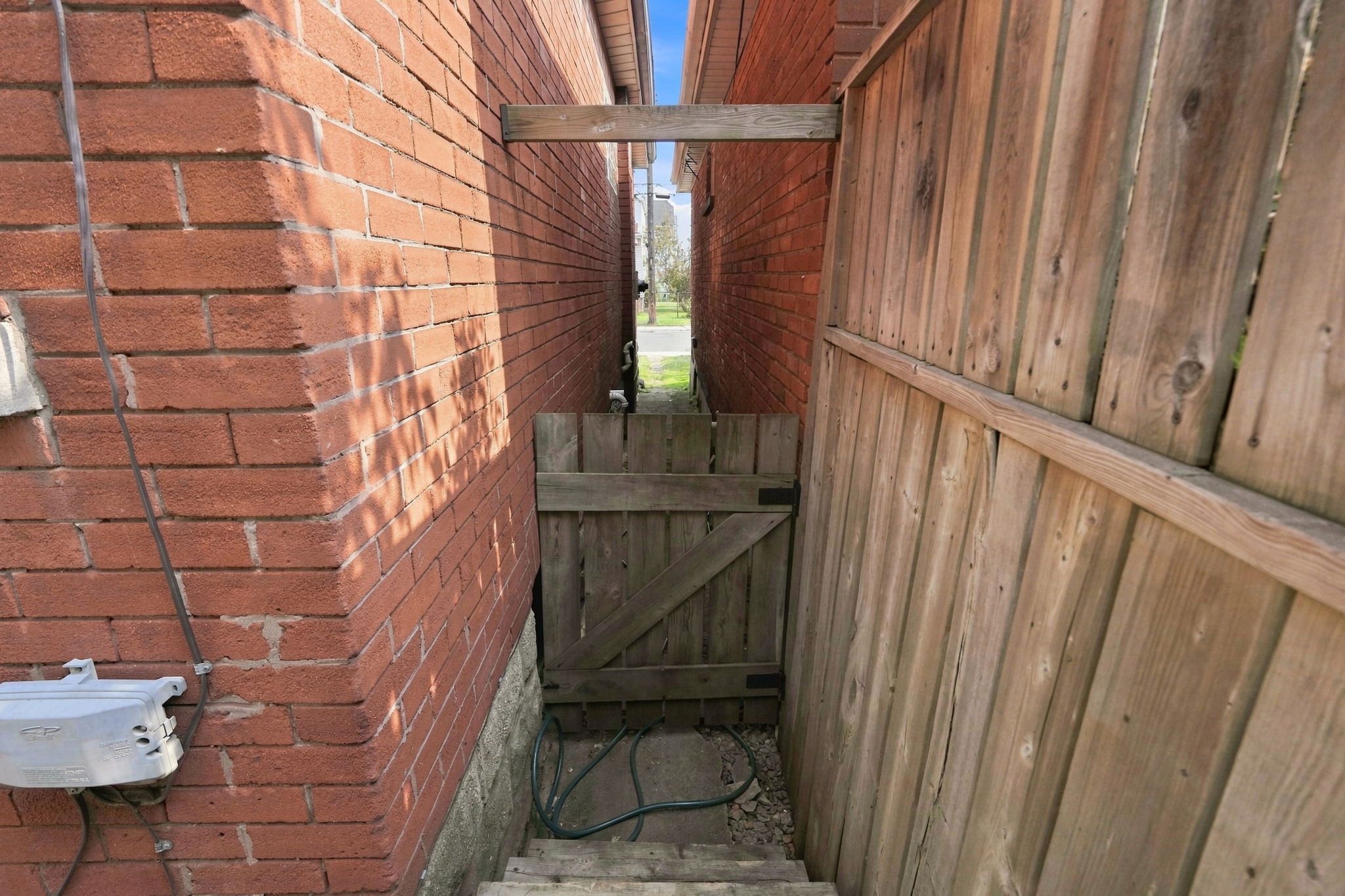  Photo 30