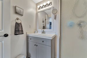  Photo 37