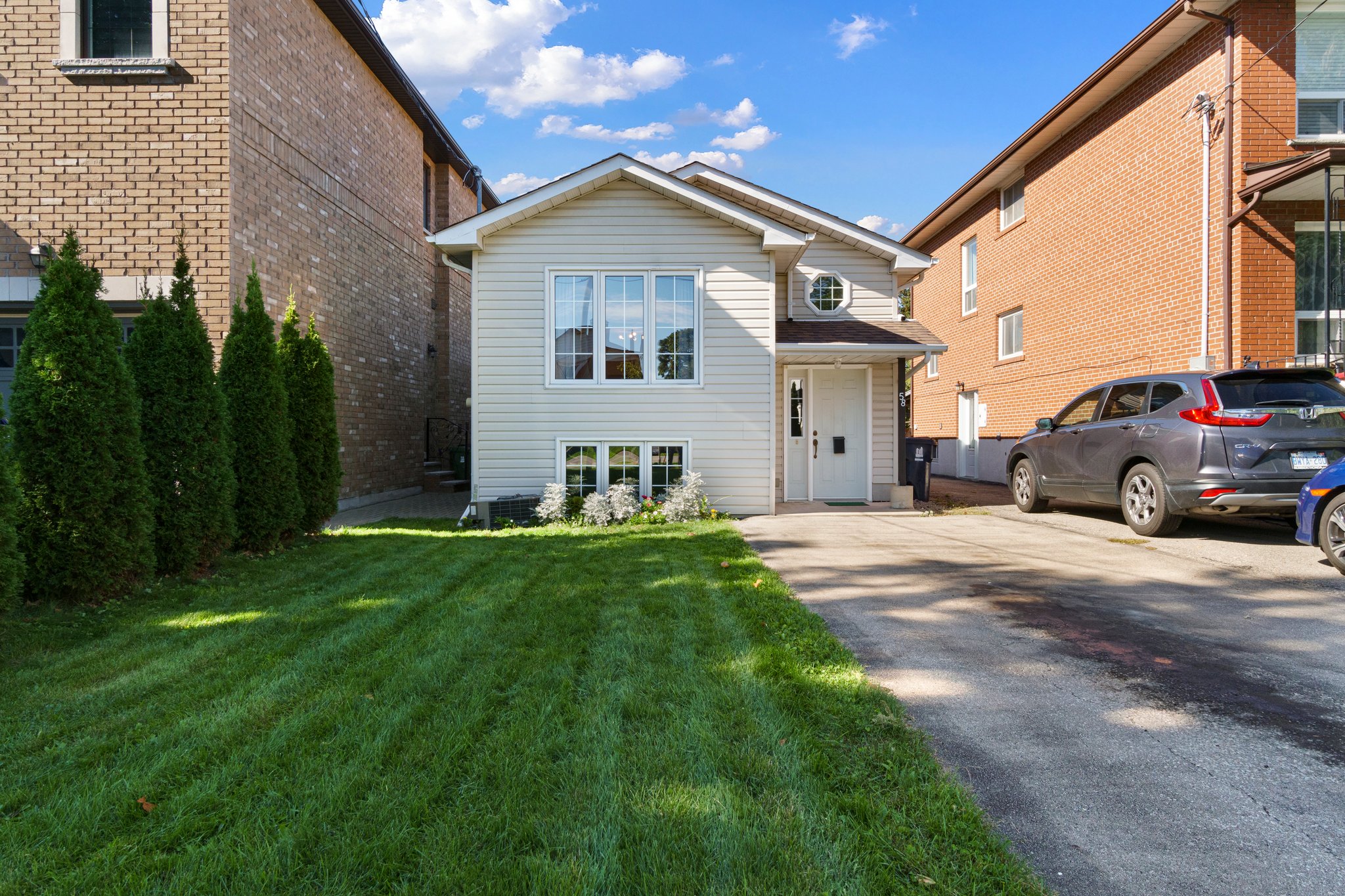 Toronto property showcase — delivered property photograph 32