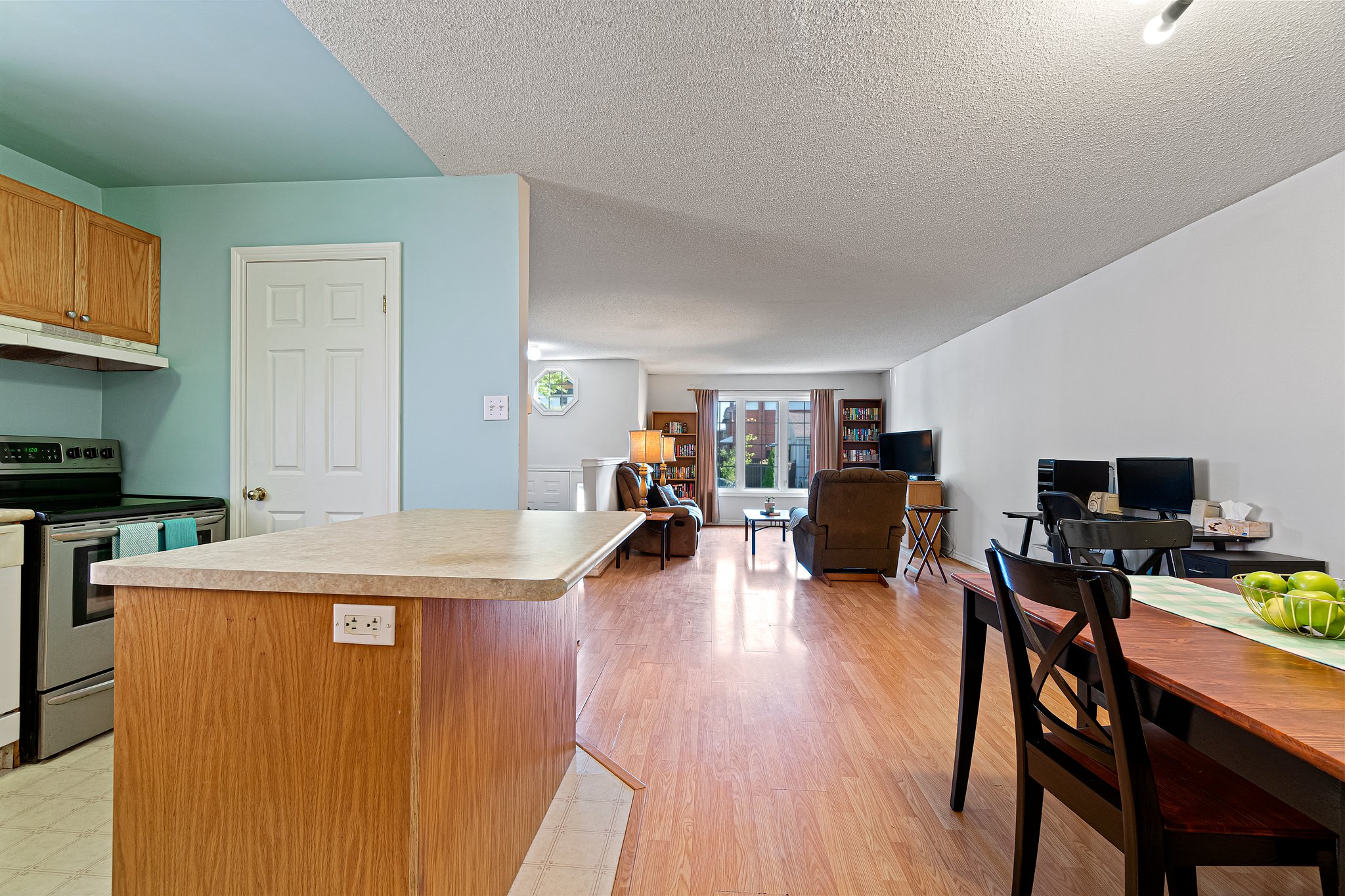 Toronto property showcase — delivered property photograph 17