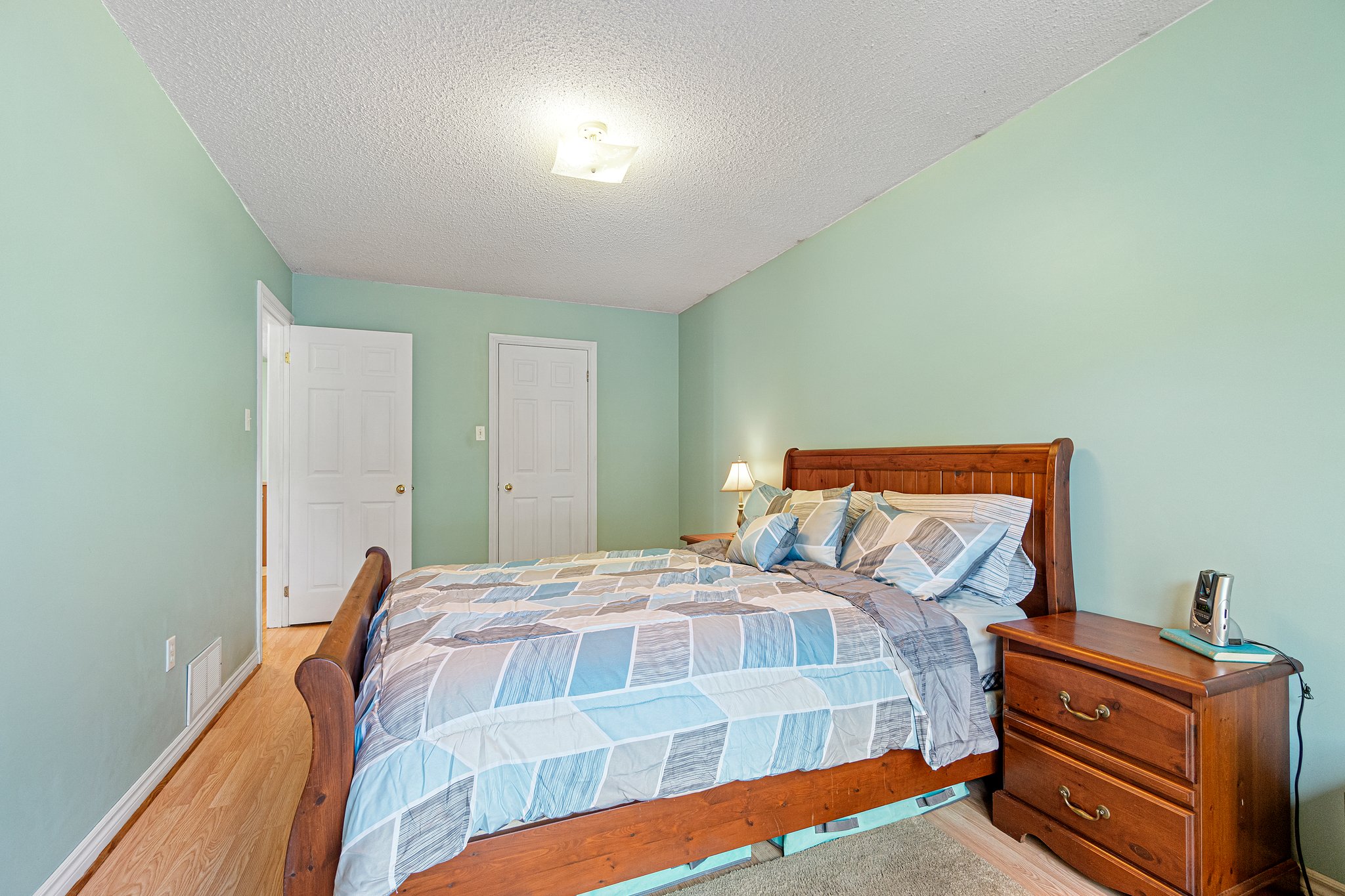 Toronto property showcase — delivered property photograph 23