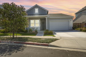  Photo 0