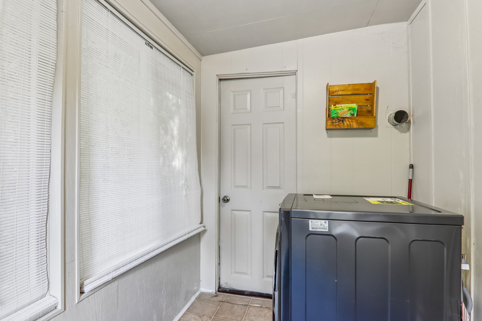 Leisure Ln-S1310-025.jpg