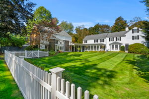 58 Osgood St, North Andover, MA 01845, USA Photo 4