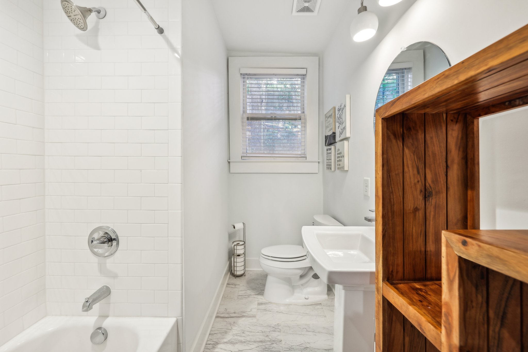 Peachtree Memorial Dr-016.jpg