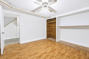  Photo 31