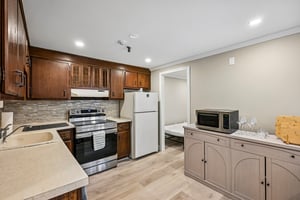 Spencer Rd u 26 k-S2905-008.jpg