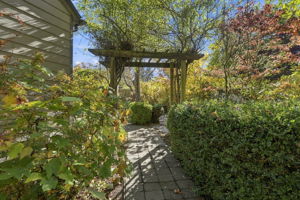  Photo 36