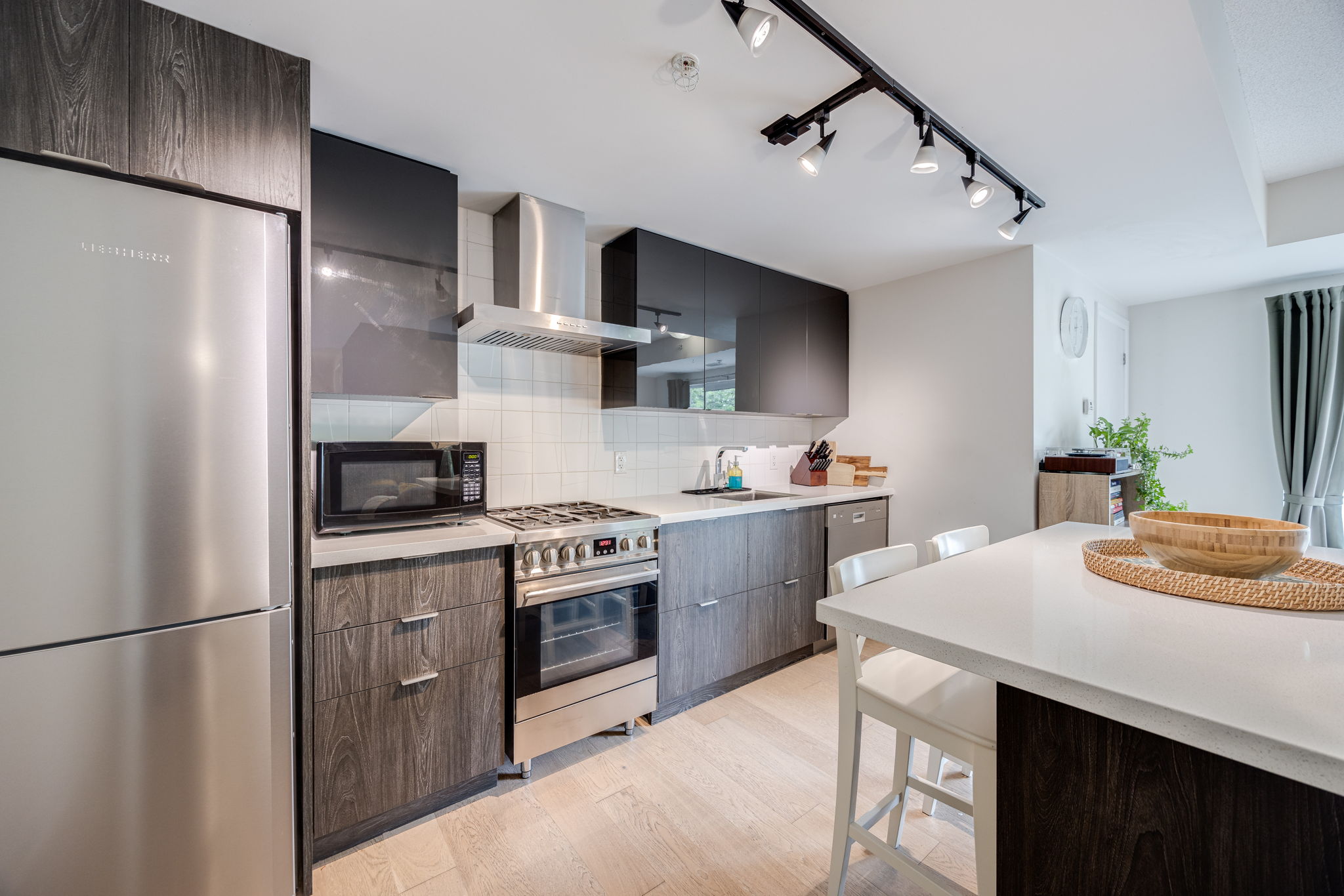 Toronto property showcase — delivered property photograph 10