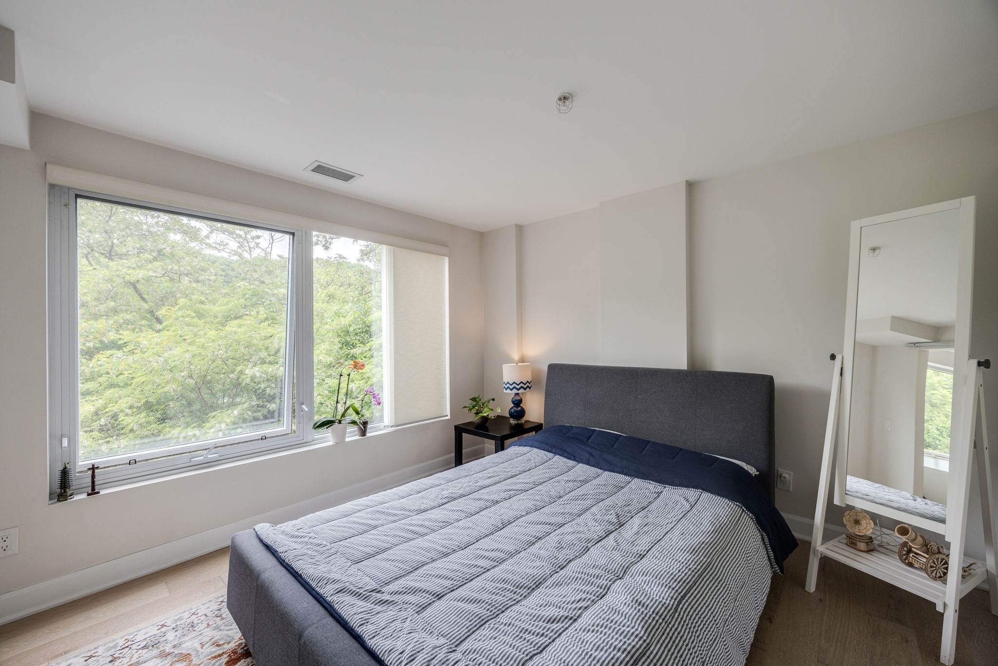Toronto property showcase — delivered property photograph 20