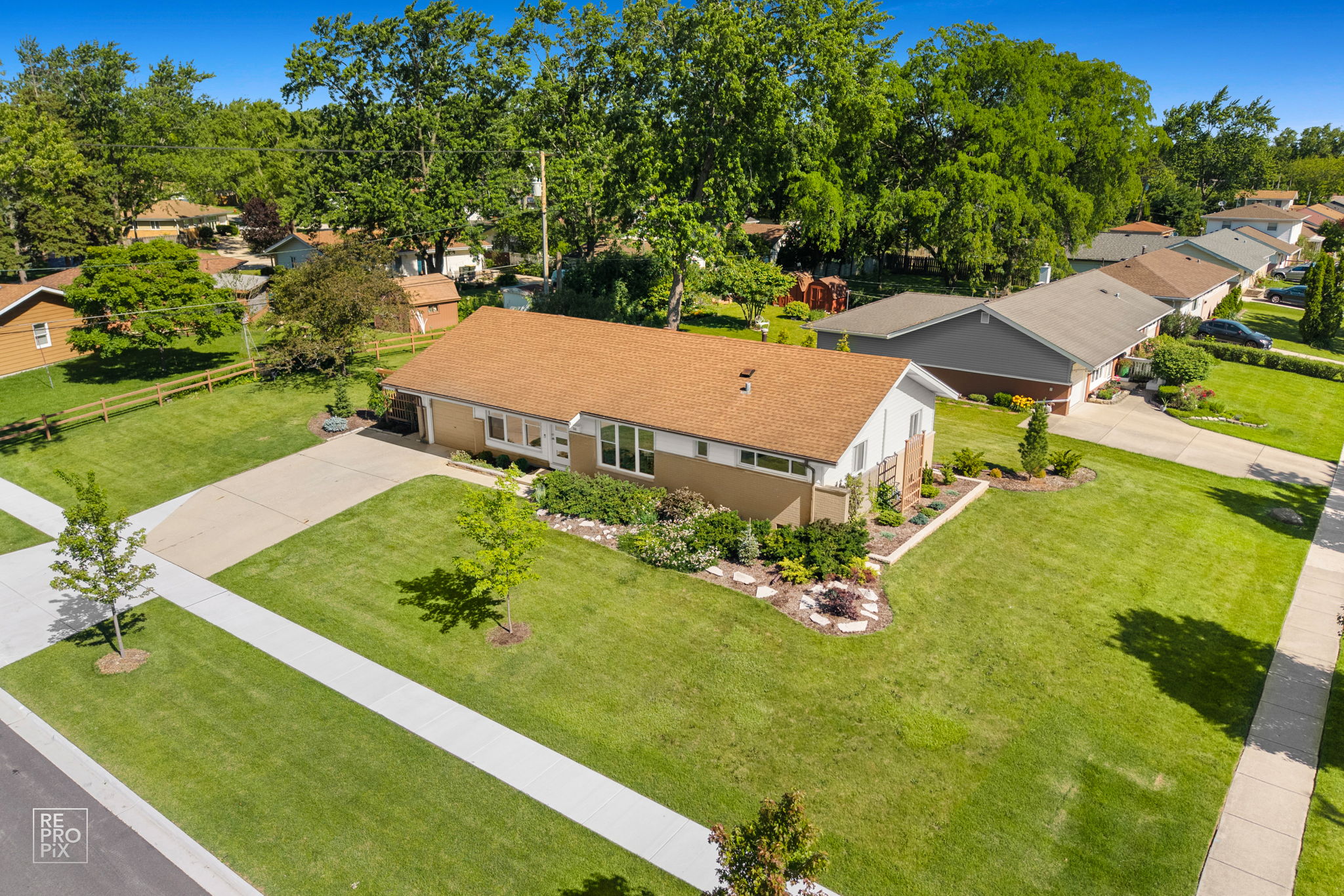 580 Newark Ln, Hoffman Estates, IL 60169_001
